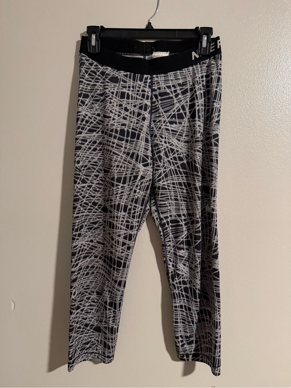 Nike Black & White Scribble Capri Tights